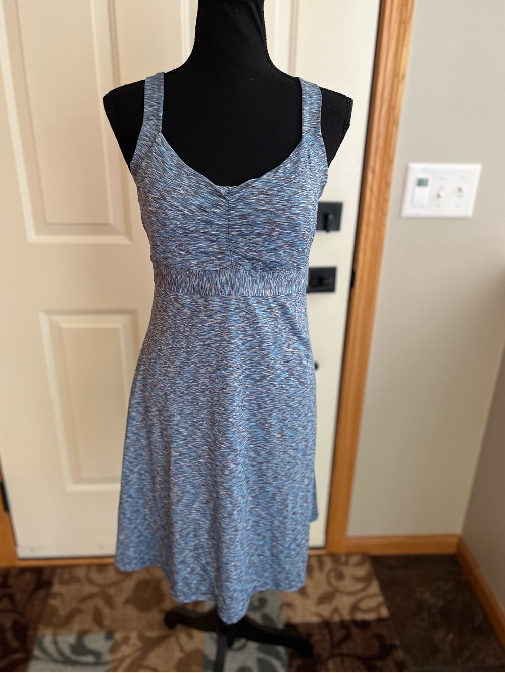 Women’s PrAna Amaya blue space dye A line built in bra active dress. Size medium
